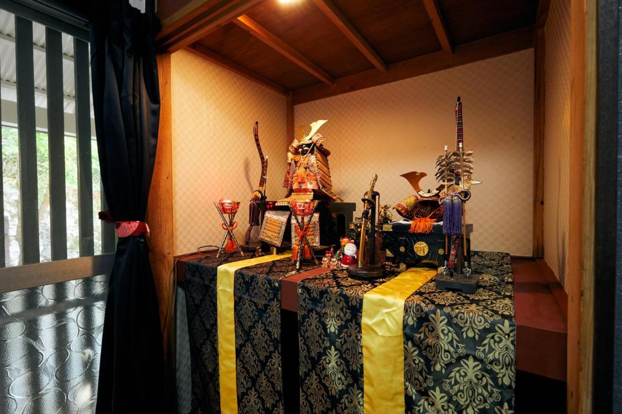 Villa Hakone Kabuto 古民家旅館 150平米 バス停迄一分 準天然温泉 最大12名 Luaran gambar